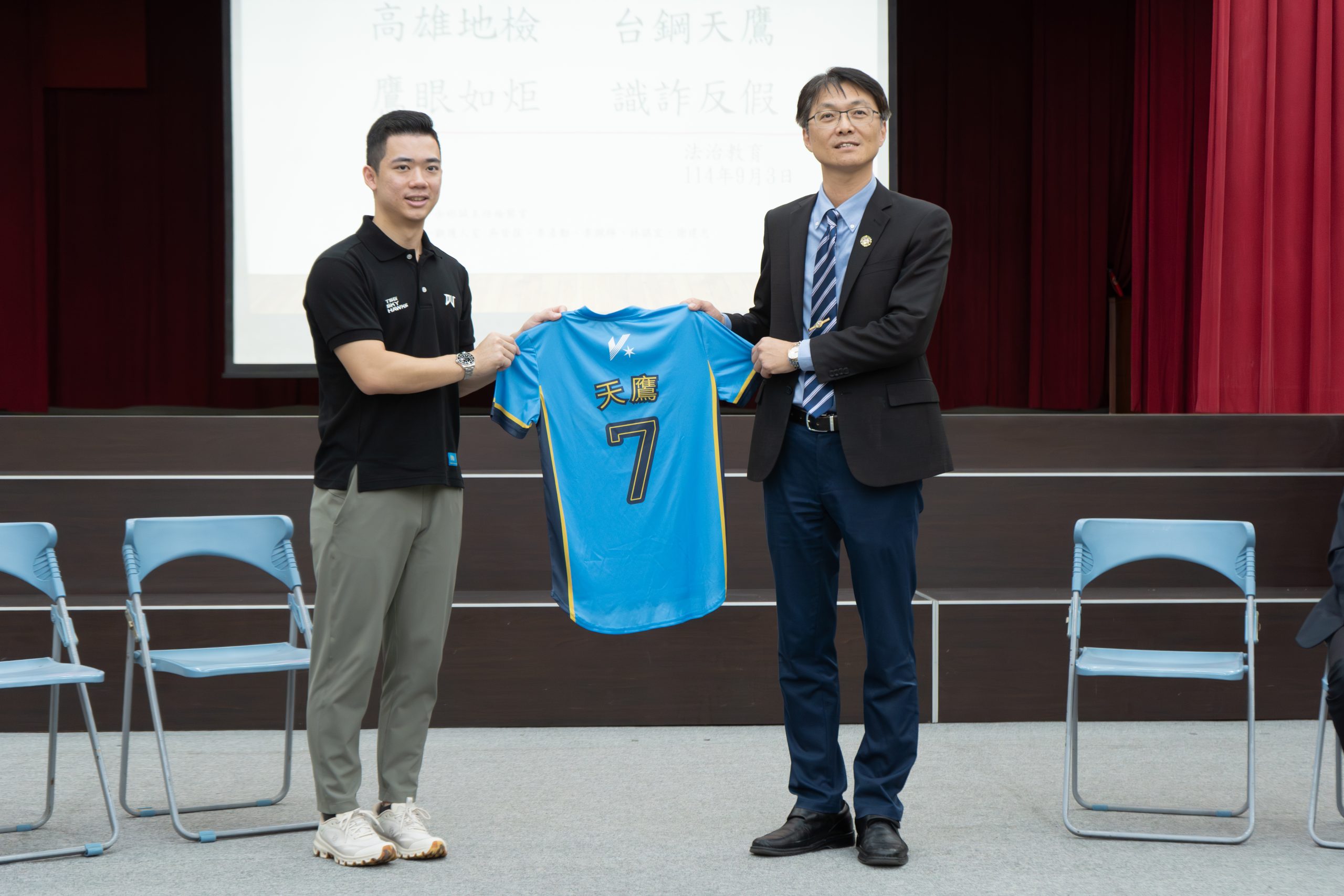 啟動職排元年法治防線台鋼天鷹攜手高雄地檢署舉辦法治教育講座